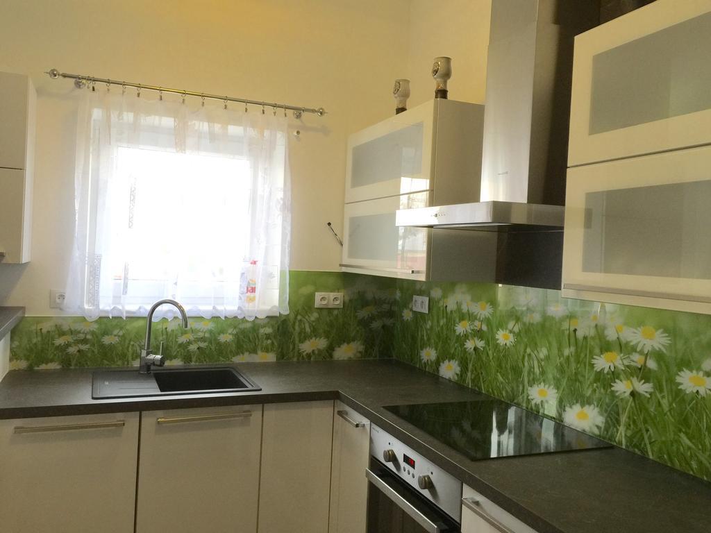 Apartmán na Lukách - Kopretina Trebon Exterior foto