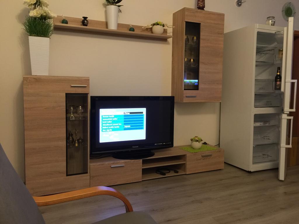 Apartmán na Lukách - Kopretina Trebon Exterior foto