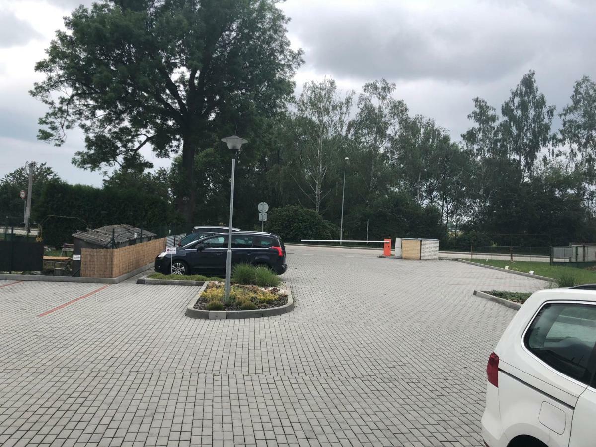 Apartmán na Lukách - Kopretina Trebon Exterior foto